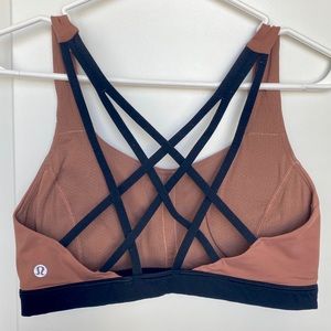 Lululemon Free to Be Serene Bra